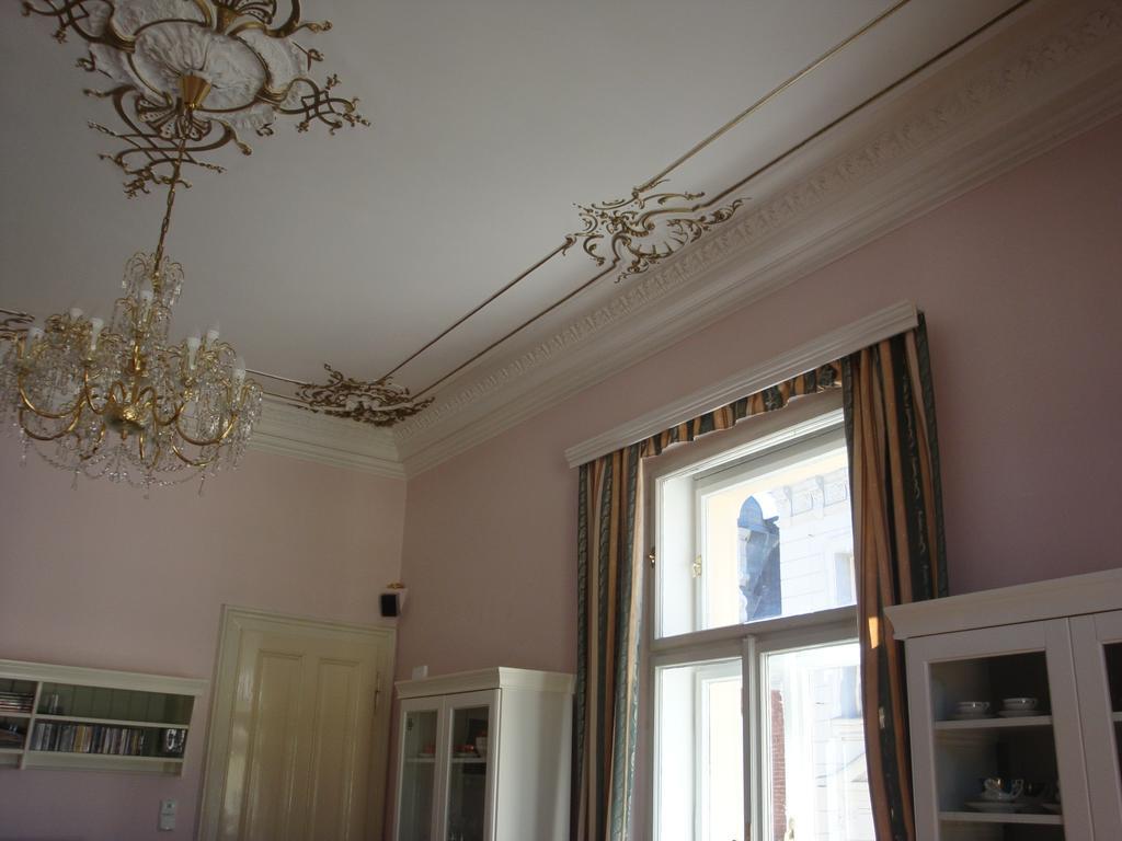 Apartment Themis การ์โลวีวารี ภายนอก รูปภาพ